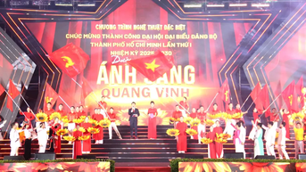 Chương trình nghệ thuật “Dưới ánh sáng quang vinh”: Bản hùng ca tự hào TPHCM trong kỷ nguyên mới