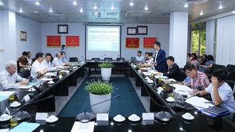 외교부 사업관리위원회의 법적 틀과 운영 규정을 완성합니다.
