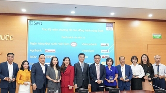 ផ្តល់កិត្តិយសដល់ធនាគារ VietinBank - សមាជិកធម្មតានៃ 30 ឆ្នាំនៃការភ្ជាប់ជាមួយ SWIFT