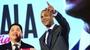 Indonesia sa thải HLV Kluivert sau khi tan mộng World Cup
