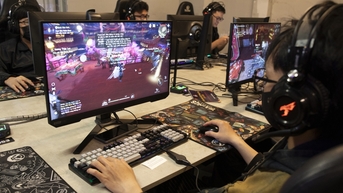 Nghịch Thủy Hàn 'gây sốt', game thủ lấp đầy phòng máy Viking