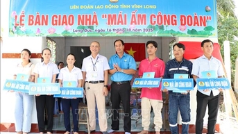 ការផ្តល់ជម្រកសហជីពដល់កម្មករដែលមានការលំបាក