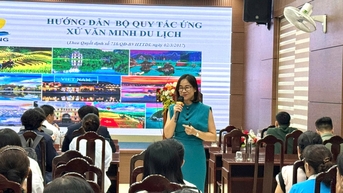 កែលម្អគុណភាពនៃ Hai Phong Foodtour