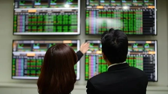 VN-Index가 9포인트 가까이 상승하며 주식시장이 다시 활성화됐다.
