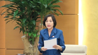 Thông qua hai Nghị quyết hướng dẫn phân bổ số lượng người giới thiệu ứng cử đại biểu HĐND và số lượng Phó Chủ tịch HĐND cấp tỉnh, cấp xã
