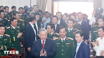Tổng Bí thư: Chăm lo xây dựng Lực lượng vũ trang Quân khu 1 vững mạnh toàn diện