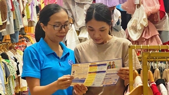 គោលនយោបាយធានារ៉ាប់រងសង្គមថ្មី ការគាំទ្រសម្រាប់កម្មករស្ត្រី