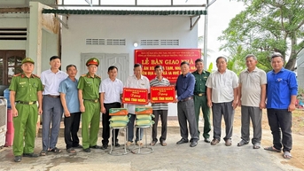 Niềm vui an cư từ phong trào xóa nhà tạm, nhà dột nát