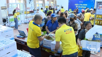Sẻ chia khó khăn từ những 'Siêu thị 0 đồng'