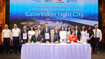 BIDV와 TECHCOMBANK는 공식적으로 EUROWINDOW LIGHT CITY 프로젝트에 12조 VND 이상의 신용 자본을 제공했습니다.