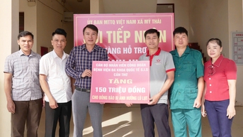 មន្ទីរពេទ្យ SIS Can Tho បានបរិច្ចាគថវិកាចំនួន 150 លានដុង ដល់ឃុំ My Thai ដើម្បីជម្នះផលវិបាកនៃព្យុះ និងទឹកជំនន់។