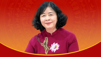 ដំណើរការការងាររបស់លេខាបក្សទីក្រុងហាណូយ Bui Thi Minh Hoai