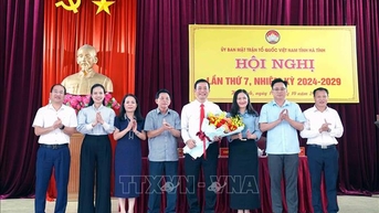 លោក Nguyen Thanh Dong កាន់តំណែងជាប្រធានគណៈកម្មាធិការរណសិរ្សមាតុភូមិវៀតណាមខេត្ត Ha Tinh។