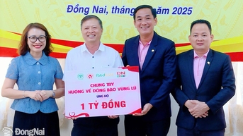 Công ty C.P Việt Nam ủng hộ 1 tỷ đồng giúp đồng bào khắc phục hậu quả thiên tai