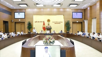 Tăng mức giảm trừ gia cảnh thuế thu nhập cá nhân: 'Khoan sức dân' trong chính sách thuế