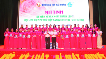 កងពលតូចទ័ពជើងទឹកលេខ ១៨៩ ប្រារព្ធខួបលើកទី ៩៥ នៃការបង្កើតសហភាពនារីវៀតណាម