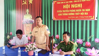 យុទ្ធនាការ​បង្ការ​គ្រោះថ្នាក់​ចរាចរណ៍​ផ្លូវទឹក​