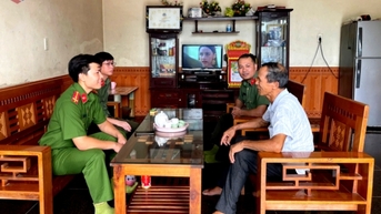 Phát huy người uy tín trong công tác phòng, chống ma túy