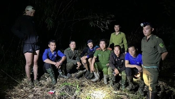 ជួយសង្គ្រោះអ្នកទេសចរបរទេស២នាក់ ដែលបាត់ខ្លួននៅឧទ្យានជាតិ Hoang Lien