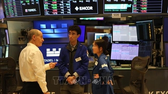 ទោះបីជាមានការរង្គោះរង្គើក៏ដោយ ភាគហ៊ុនអាមេរិកបានកើនឡើងកាលពីសប្តាហ៍មុន។