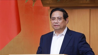នាយករដ្ឋមន្ត្រី Pham Minh Chinh បានស្នើឱ្យរក្សាវិន័យ និងសណ្តាប់ធ្នាប់យ៉ាងម៉ឺងម៉ាត់ ព្រមទាំងលើកកំពស់គុណភាពនៃការបង្កើតច្បាប់។