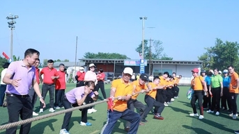 Sôi nổi đại hội thể dục, thể thao các phường Lĩnh Nam, Định Công