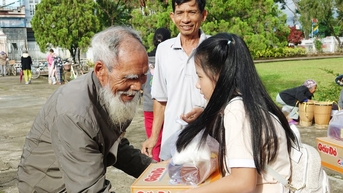 ភាពកក់ក្តៅនៃដៃ - កន្លែងដែលស្នេហាពន្លក