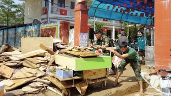 ថៃ ង្វៀន ត្រៀមថវិកាជាង ៣៦១ ពាន់លានដុង ដើម្បីជួយតំបន់នានាក្នុងការជម្នះផលវិបាកទឹកជំនន់