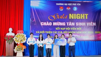 សាកលវិទ្យាល័យ Phu Yen ផ្តល់អាហារូបករណ៍ដល់និស្សិតថ្មី។