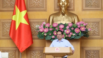 Thủ tướng: Không tạo "giấy phép con", giảm gánh nặng hành chính cho doanh nghiệp trong hoạt động hợp chuẩn, hợp quy