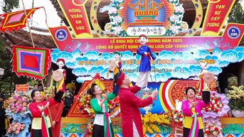 Huong Son លើកកំពស់តម្លៃសារីរិកធាតុ និងកន្លែងទេសភាពនៃវត្ត Huong