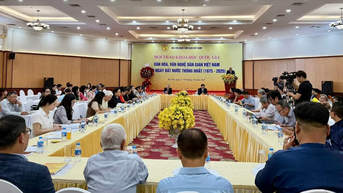 វិចិត្រករវ័យក្មេងដកដង្ហើម "ជីវិតថ្មី" ចូលទៅក្នុងវប្បធម៌ប្រជាប្រិយវៀតណាម