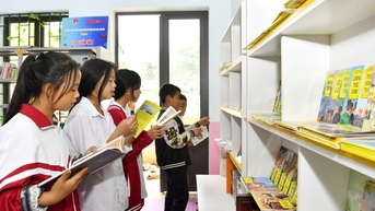Bình đẳng trong tiếp cận tri thức: Chuyển đổi số thư viện vùng khó khăn
