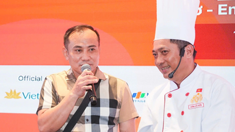 មេចុងភៅសណ្ឋាគារលំដាប់ផ្កាយ៥ សួរថា ផូ ២ចានដូចគ្នា តើអ្នកអាចប្រាប់បានថាមួយណាល្អជាង?