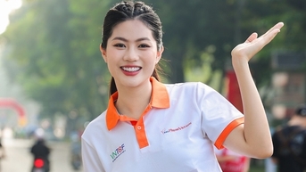 Sắc vóc đáng ngưỡng mộ của Hoa khôi Vũ Hương Giang dù đã là mẹ 2 con