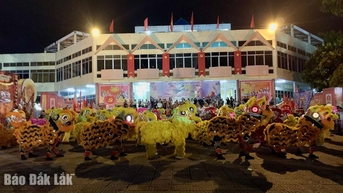 Khắp nơi vui Trung thu