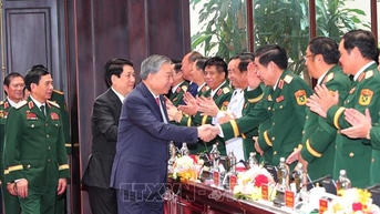 អគ្គ​លេខា​ធិការ និង​ជា​ប្រធាន​ចូល​រួម​សម័យ​ប្រជុំ​បិទ​សន្និបាត​បក្ស​យោធា​លើក​ទី​១២