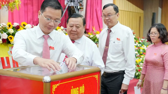 An Giang អំពាវនាវ​ឱ្យ​មាន​ការ​គាំទ្រ​ដល់​ប្រជាជន​ដែល​រង​គ្រោះ​ដោយ​ខ្យល់ព្យុះ និង​ទឹកជំនន់