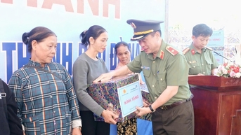 ផ្ទះដែលសង់ដោយបេះដូងទាហាន