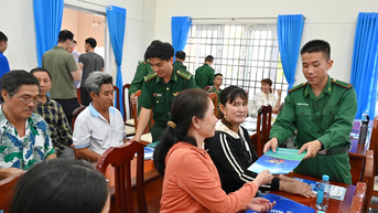 ការ​ឃោសនា​ធានា​សុវត្ថិភាព​គម្រោង​ប្រេង និង​ឧស្ម័ន ប្រយុទ្ធ​ប្រឆាំង​នឹង​ការ​កេងប្រវ័ញ្ច IUU