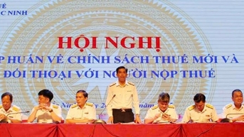 នាយកដ្ឋាន​ពន្ធដារ​ខេត្ត Bac Ninh ពិភាក្សា​និង​ដោះស្រាយ​បញ្ហា​សម្រាប់​អាជីវកម្ម និង​អ្នក​ជាប់​ពន្ធ​ចំនួន ៨០០