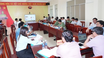 គណៈប្រតិភូ​ការងារ​របស់​គណៈកម្មាធិការ​ប្រជាជន​ខេត្ត​ចុះ​ពិនិត្យ និង​កែតម្រូវ​ការងារ​នេសាទ​ប្រឆាំង​អង្គការ IUU