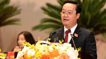 លោក Nguyen Duc Trung បន្តធ្វើជាលេខាគណៈកម្មាធិការបក្សខេត្ត Nghe An