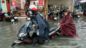 គម្រោង​សាងសង់​បឹង​ក្រោម​ក្រោម​ទីលាន​បាល់ទាត់​ដើម្បី​ការពារ​ទឹកជំនន់​នៅ​តំបន់​ផ្សារ Thu Duc