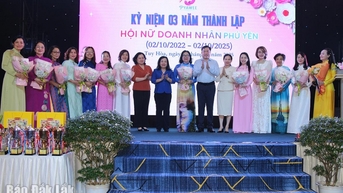 សមាគមសហគ្រិនស្ត្រី Phu Yen ប្រារព្ធខួបលើកទី 3 នៃការបង្កើត