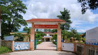 ផ្អាក​បណ្ដោះអាសន្ន​នាយក​រង​ករណី​សិស្ស​៤០​នាក់​សង្ស័យ​ពុល