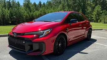 Toyota GR Corolla "ហោះ" ជិត 200 លានដុង បន្ទាប់ពីប្រើប្រាស់បានប៉ុន្មានសប្តាហ៍