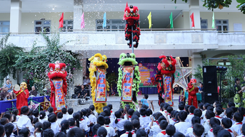 អំណោយជាង 1,000 ដល់កុមារជនជាតិភាគតិច