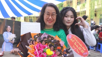 Những lời chúc 20/10 ý nghĩa từ cô giáo gửi đến học trò nữ và phụ huynh