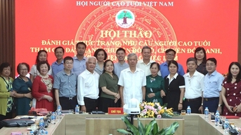 មនុស្សចាស់មិនត្រូវបានចាកចេញពីការងារបំប្លែងឌីជីថលទេ។